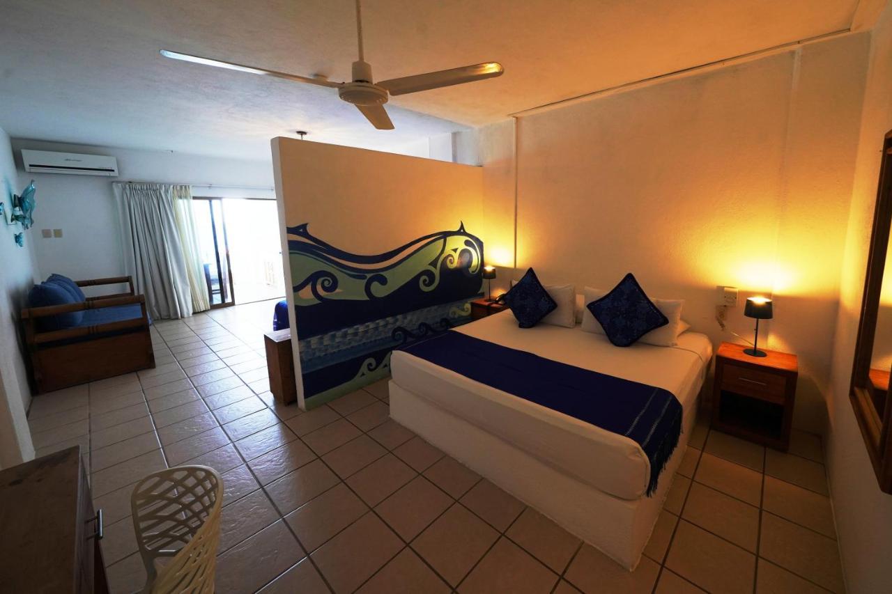 Emperador Vallarta Beachfront Hotel And Suites Puerto Vallarta Exterior photo