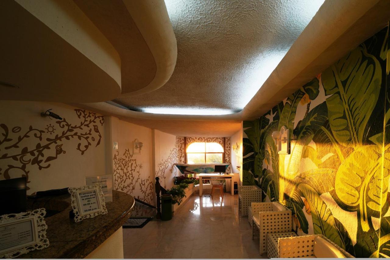 Emperador Vallarta Beachfront Hotel And Suites Puerto Vallarta Exterior photo